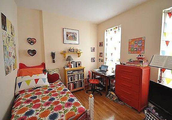 2nd image of 416 E 71st St #211