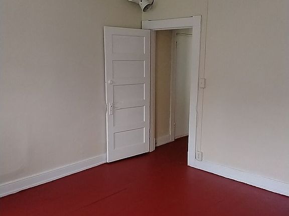 5th image of 2508 North Ave Unit 4