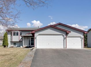 9621 Hallmark Ave S, Cottage Grove, MN 55016