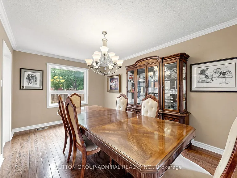 119 Mountbatten Rd — Photo 7