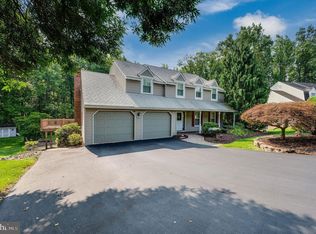4514 Hilldale Rd, Reading, PA 19606