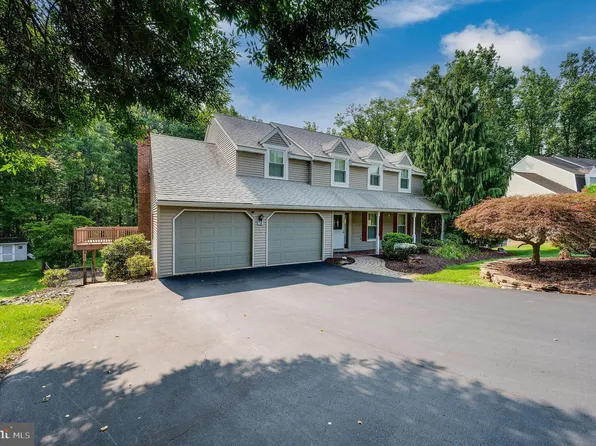 4514 Hilldale Rd, Reading, PA 19606