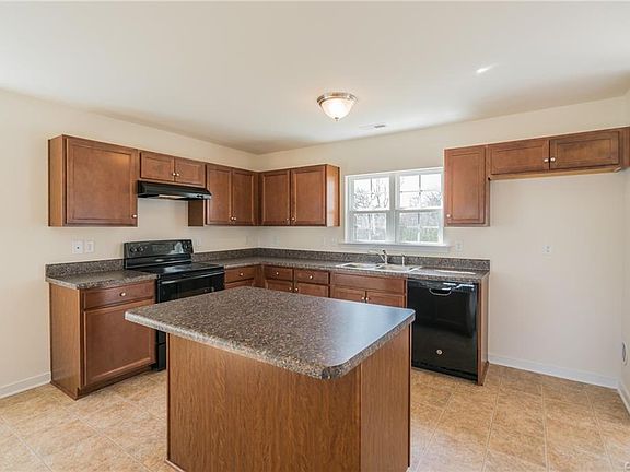 2nd image of 2701 Elkridge Cir Unit 37
