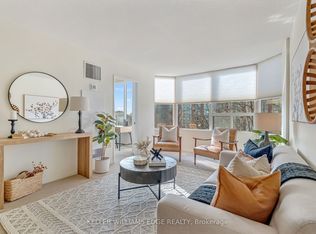 1270 Maple Crossing Blvd #404, Burlington, ON L7S2J3