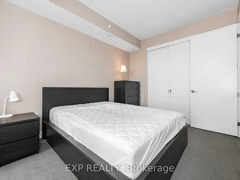 111 Champagne Ave S #1505 — Photo 22