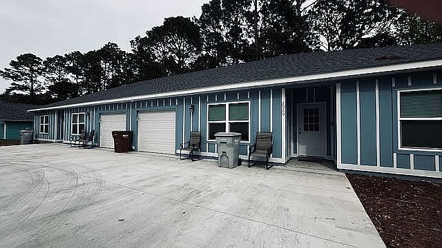 1st image of 2060 Presidio St