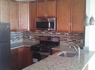 1118 Penn St NE APT 3, Washington, DC 20002