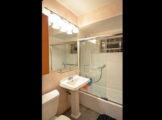 7717 Rutherford Ave, Burbank, IL 60459