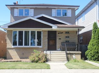 6904 W 63rd Pl, Chicago, IL 60638