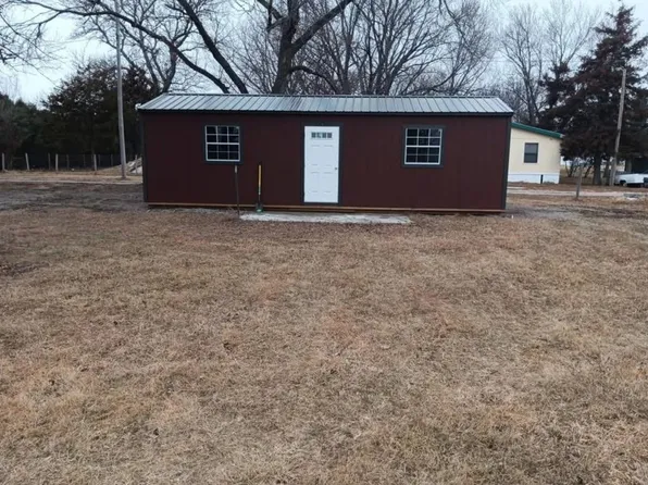 512 C Street, Stapleton, NE