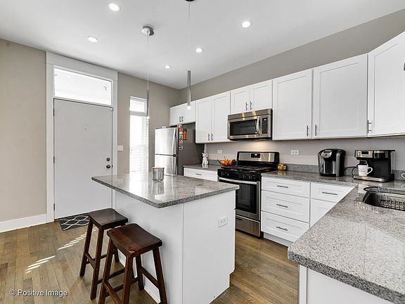 2nd image of 1923 N Lawndale Ave