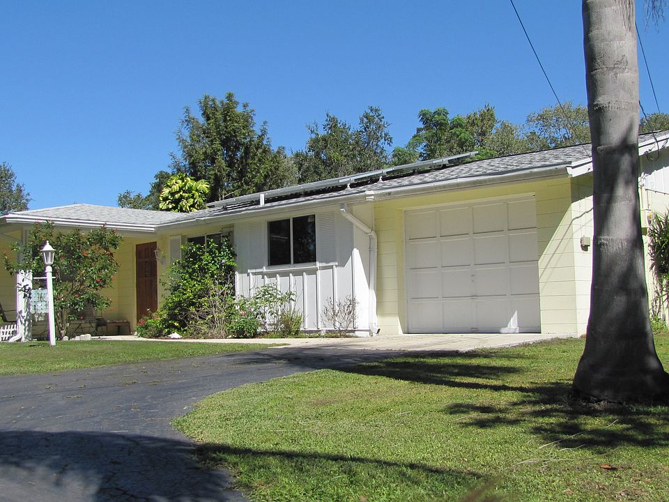 1st image of 130 Loquat Ln