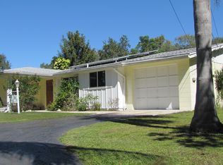 130 Loquat Ln, Sarasota, FL 34232
