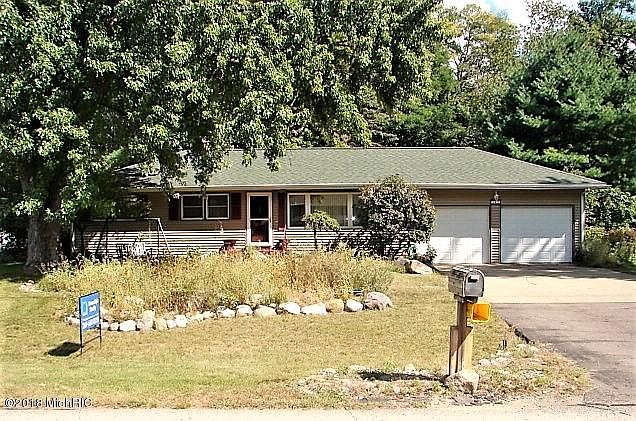 1st image of 145 Lois Dr