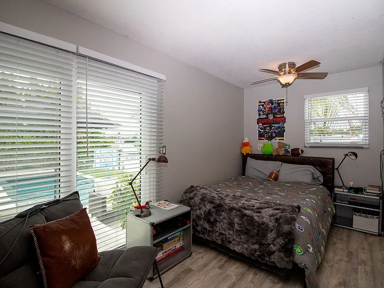 9540 Sun Isle Dr NE — Photo 34
