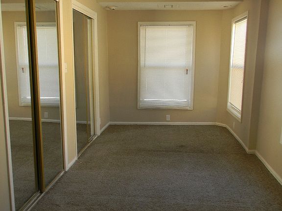 5th image of 1823 Ewing Ave