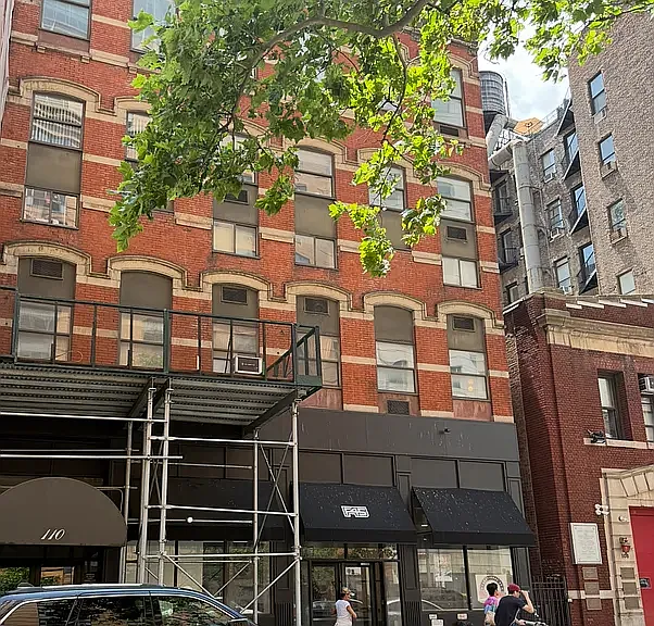 110 E 13th St #6B — Photo 11