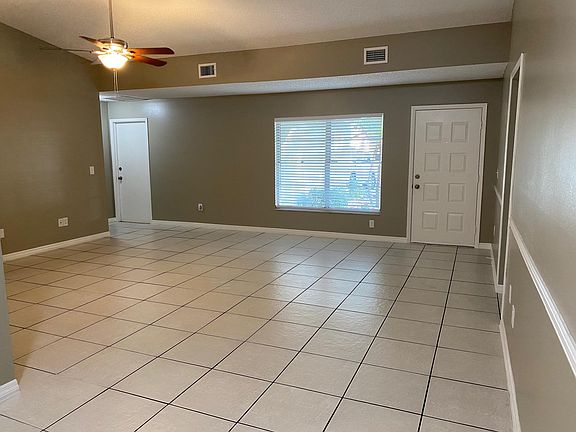 Living Room (1)