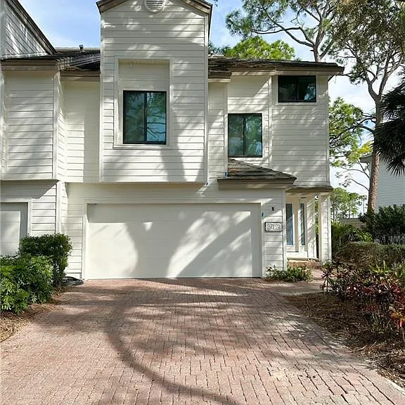27121 Oakwood Lake Dr — Photo 16