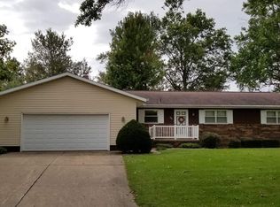 202 Marlane Dr, Alpha, IL 61413