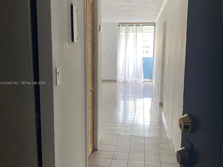 5050 NW 7th St #Penthouse 5 — Photo 5