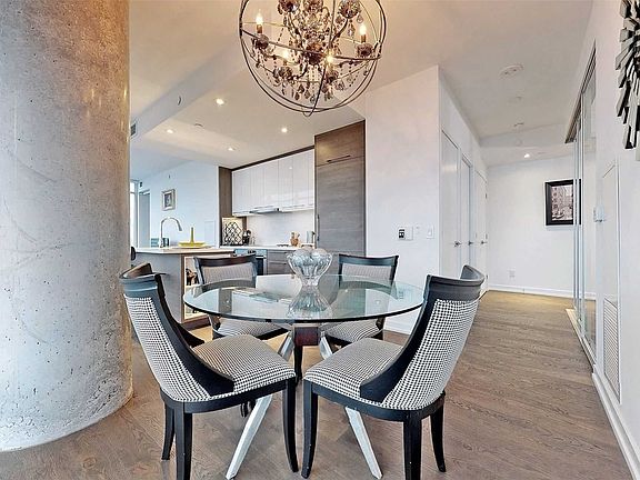 4th image of 488 University Ave #2102