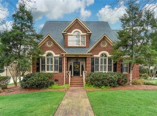 4002 Westmount Dr, Greensboro, NC 27410