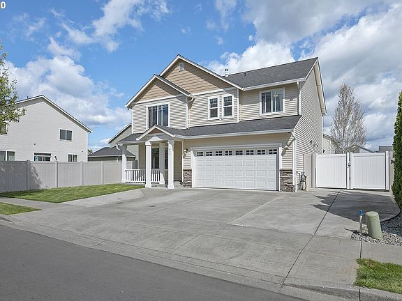 2nd image of 611 NW 24th Ave