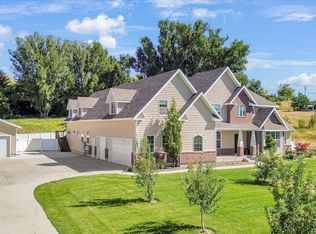 198 N 600 E, Hyrum, UT 84319