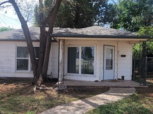 401 1/2 E 16th St, Clovis, NM 88101