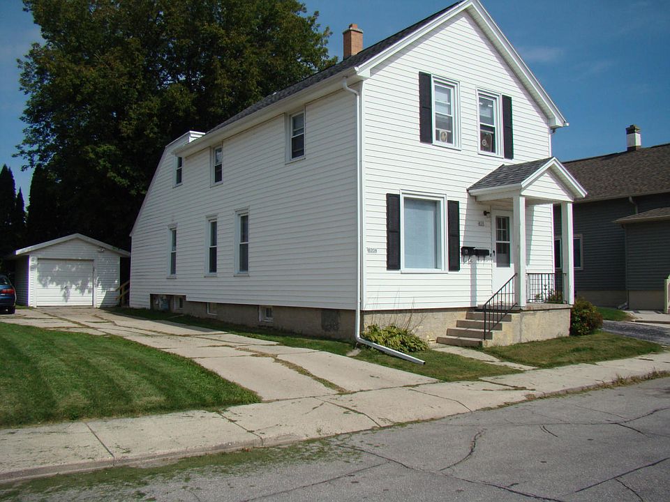 820-820A Z Court 