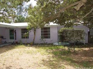 5042 Oxford Dr, Sarasota, FL 34242
