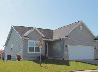 4706 Loren Dr, Cedar Falls, IA 50613