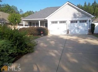 153 Cottage Club Dr, Locust Grove, GA 30248