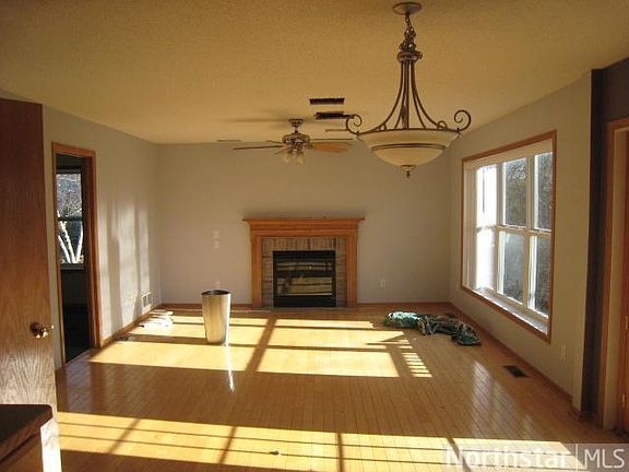 3rd image of 1666 Oakbrooke Cir