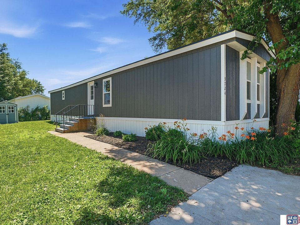 1st image of 3724 NW Darkwood Ct