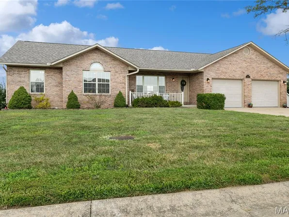 210 Oak Meadow Dr, Jackson, MO 63755