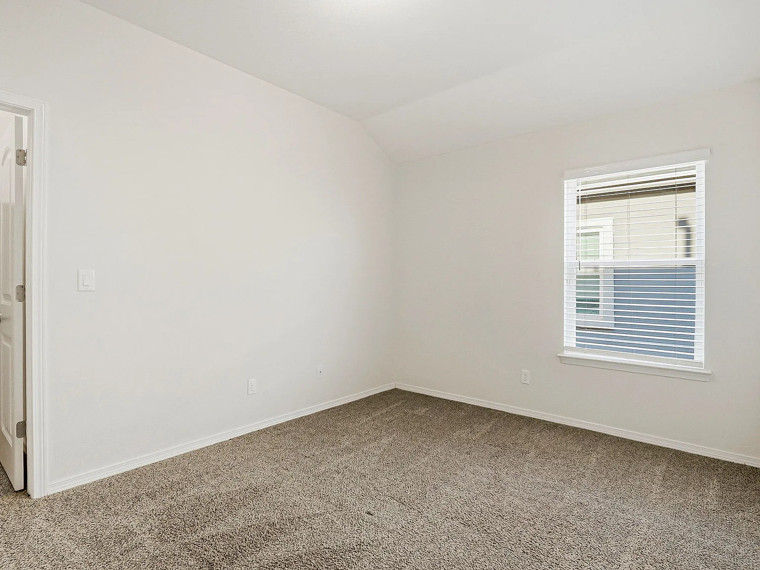 13745 Lago Vista Avenue - 1 — Photo 2