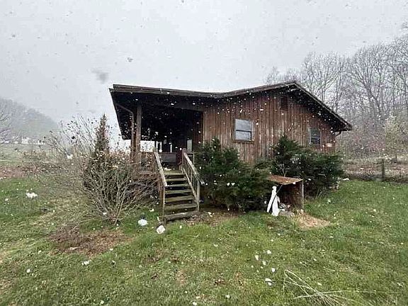 4th image of 575 Strange Rd