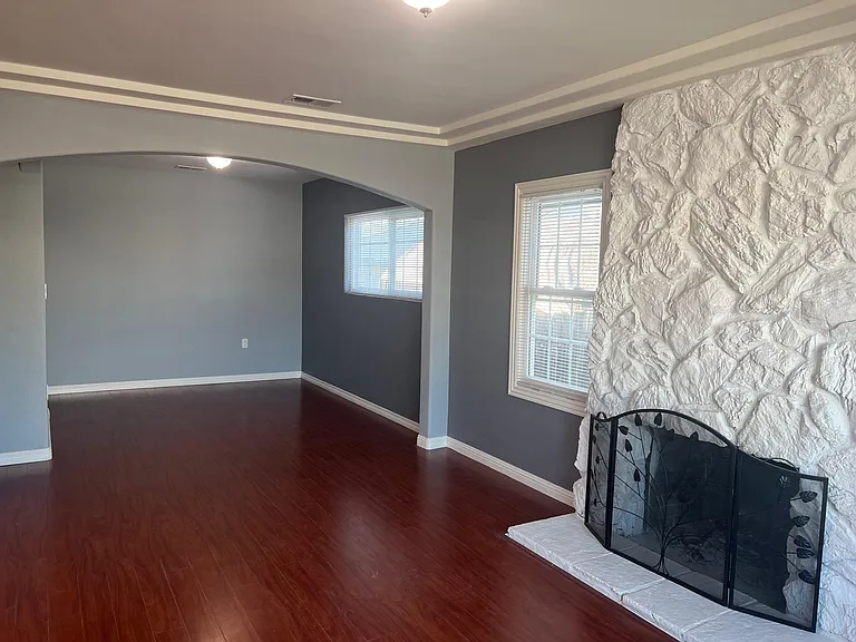 3887 Ocean View Blvd — Photo 28