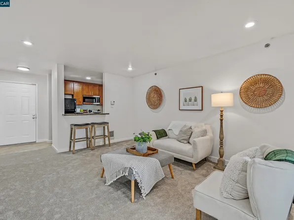 29573 Highgate Dr APT 322, Hayward, CA 94544