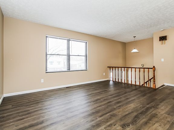4th image of 259 Halidonhill Ln