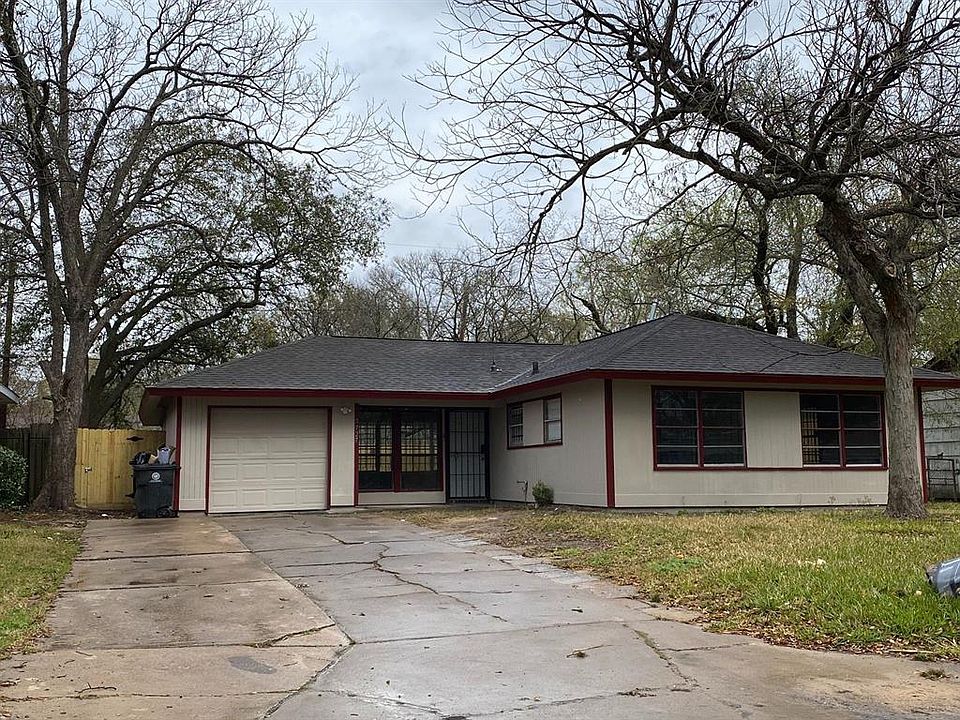 1st image of 5727 Willow Glen Dr