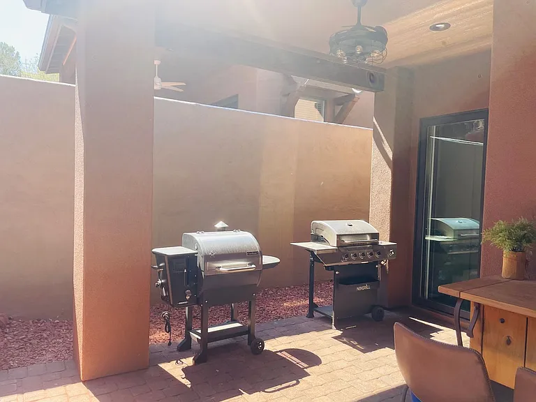 3835 Portofino Way — Photo 18