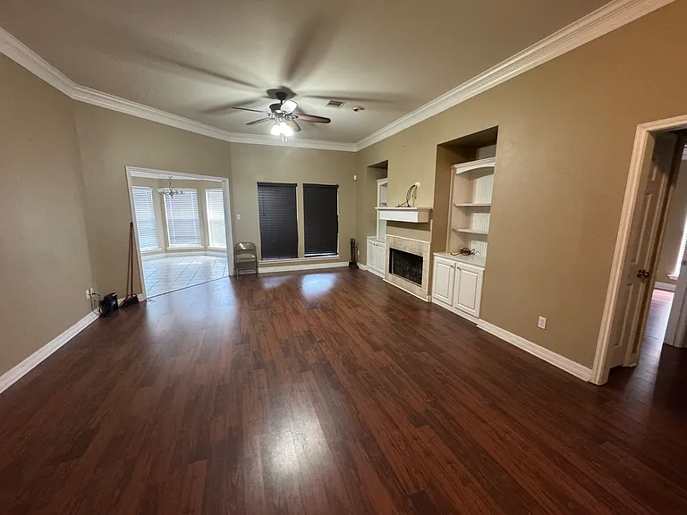 6936 Ash St — Photo 2