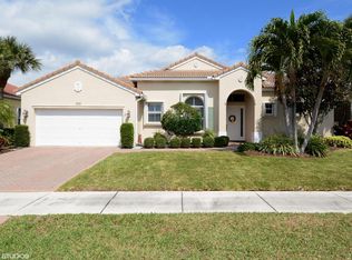 141 Magnolia Way, Tequesta, FL 33469