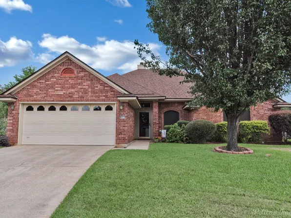 6011 Sandalwood Dr, Bossier City, LA 71111
