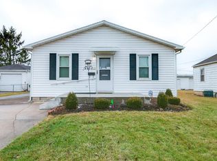 1148 Race Dr, Troy, OH 45373