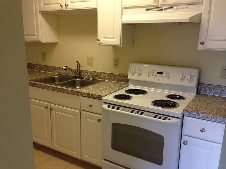 3595 Sable Palm Ln #C — Photo 6