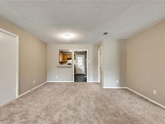 5th image of 2321 Dorrington Dr